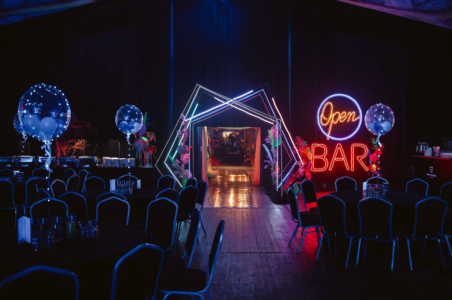 15 – lecie firmy w stylu Neon Party  