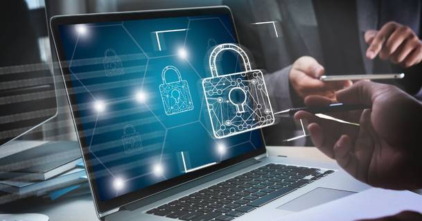 Czym jest polityka bezpieczeństwa informacji i jakie ma znaczenie dla organizacji?