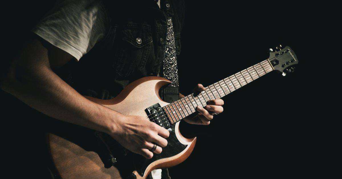 Impreza w stylu rock and roll – jak zorganizować firmową imprezę, która rozkręci zespół? 
