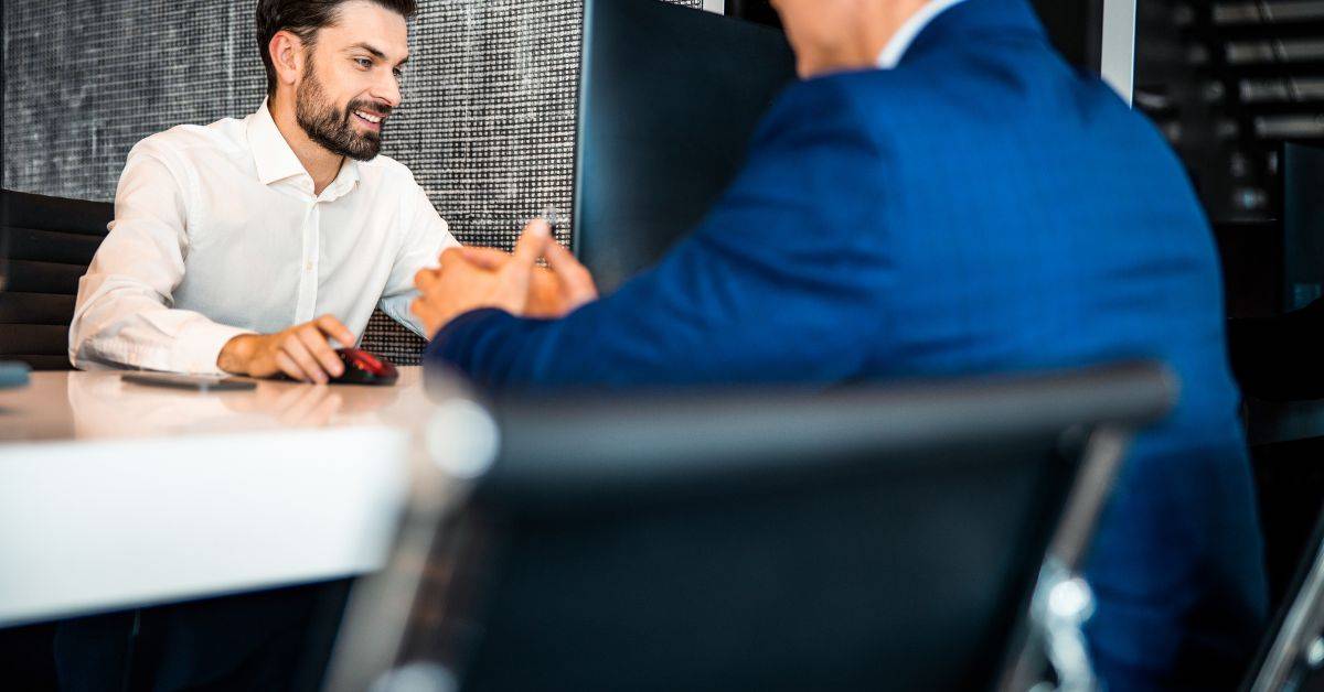 Czy urlop zgłoszony dzień wcześniej jest urlopem na żądanie?