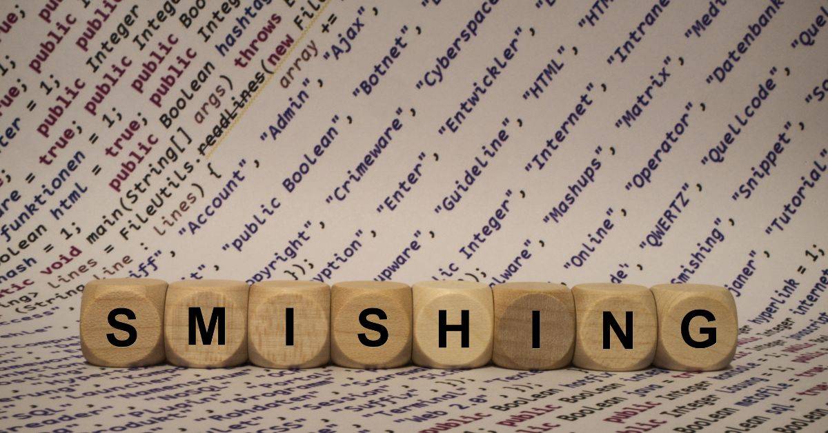 Smishing – czym jest, jakie zagrożenia niesie, kto jest najbardziej narażony na ataki smishingowe?