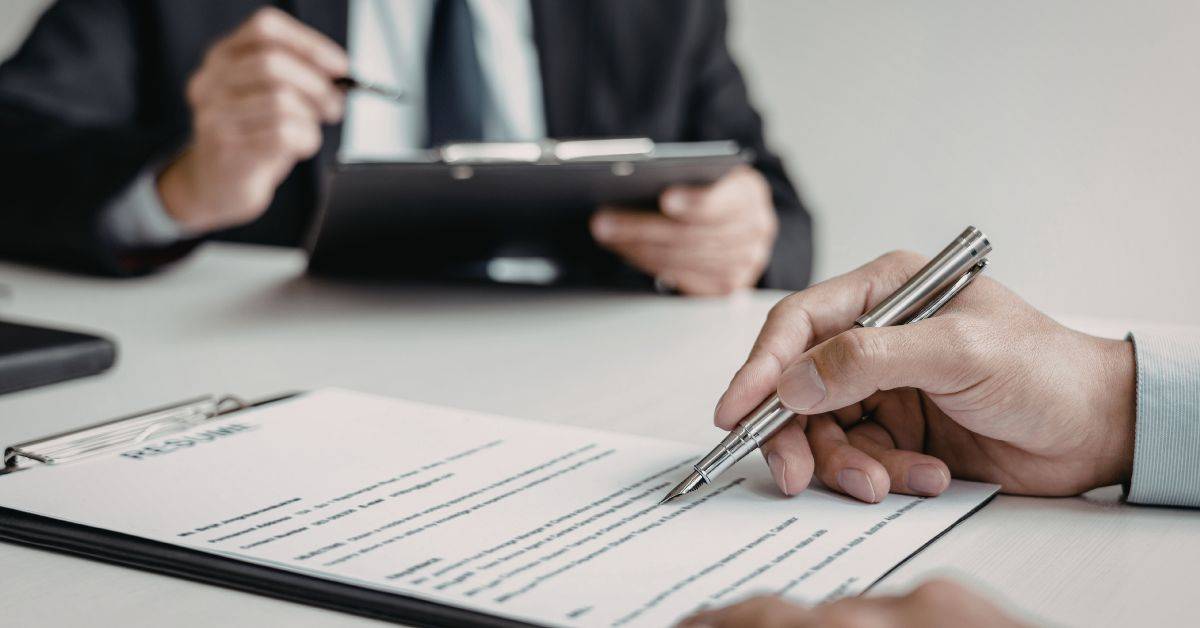 Czy trzecia umowa musi być na czas nieokreślony?