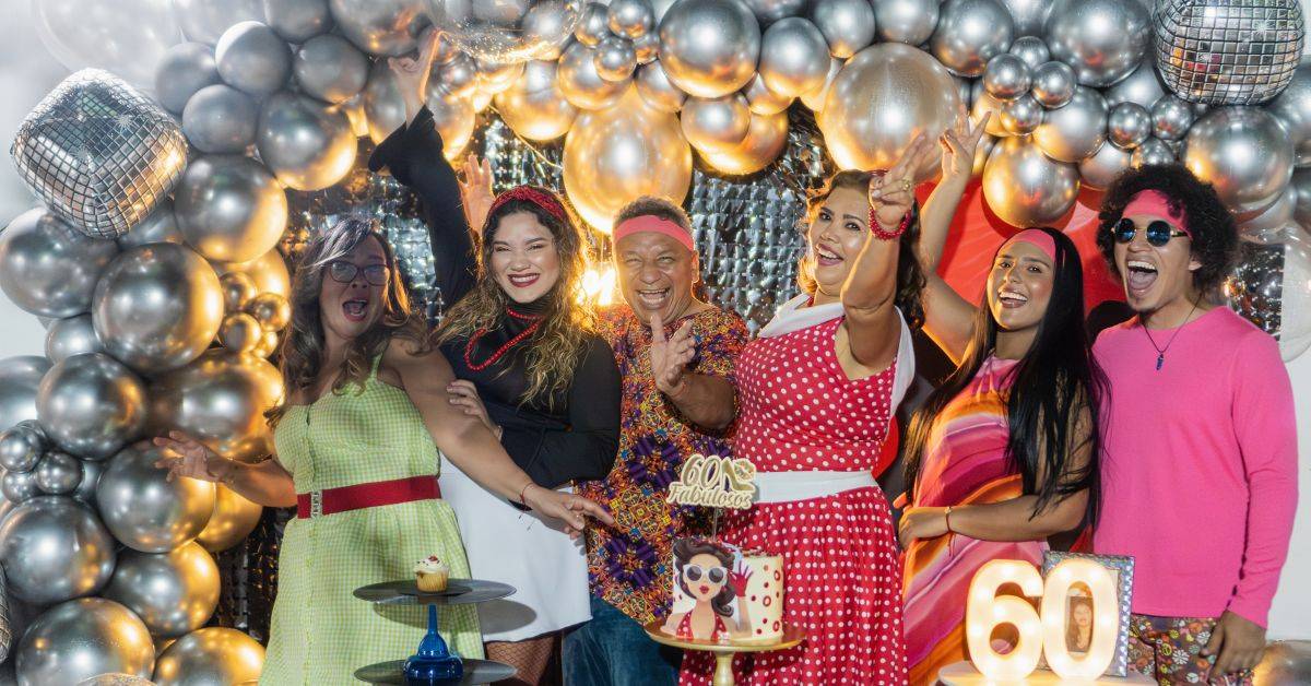 Impreza w stylu lat 60. – jak zorganizować niezapomnianą integrację zespołu?