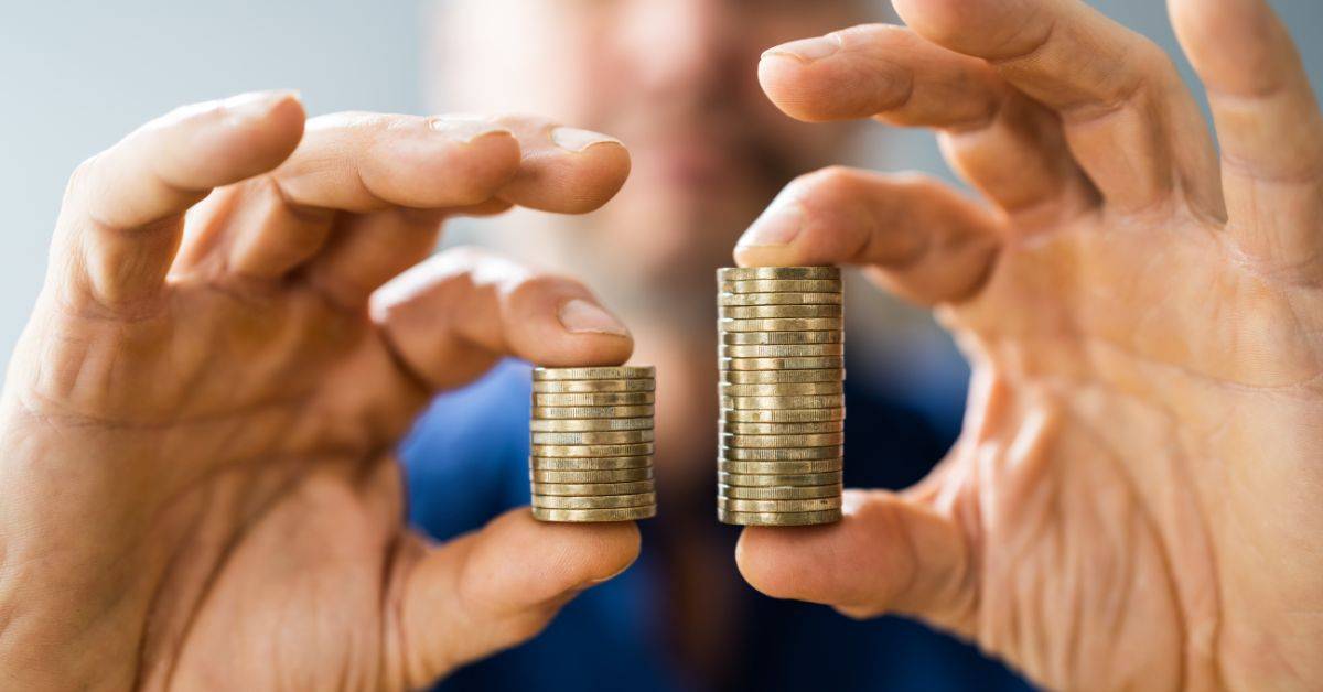 Wynagrodzenie postojowe w pracy – kiedy i na jakich zasadach wypłacać?