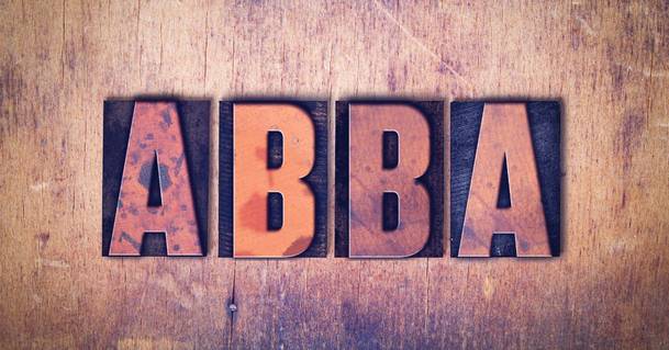 Impreza w stylu ABBA – kreatywny sposób na integrację zespołu i budowanie kultury firmowej