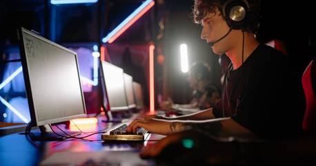 Vishing – czym jest i jak chronić firmę przed oszustwami telefonicznymi?