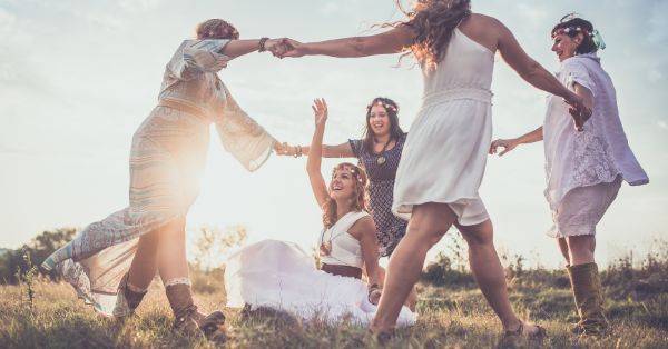 Impreza w stylu hipisowskim – podróż w świat wolności i radości